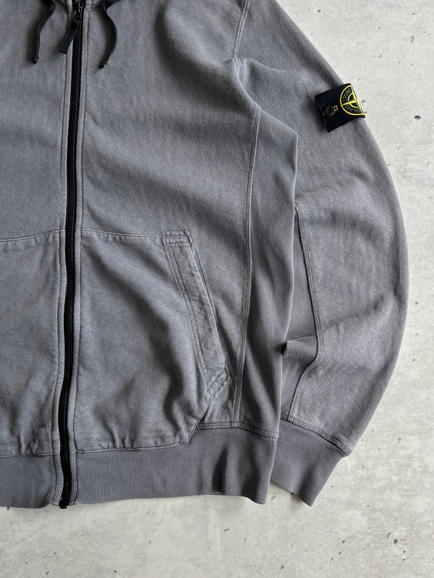 SS/16 Stone Island Zip Up Hoodie (L)