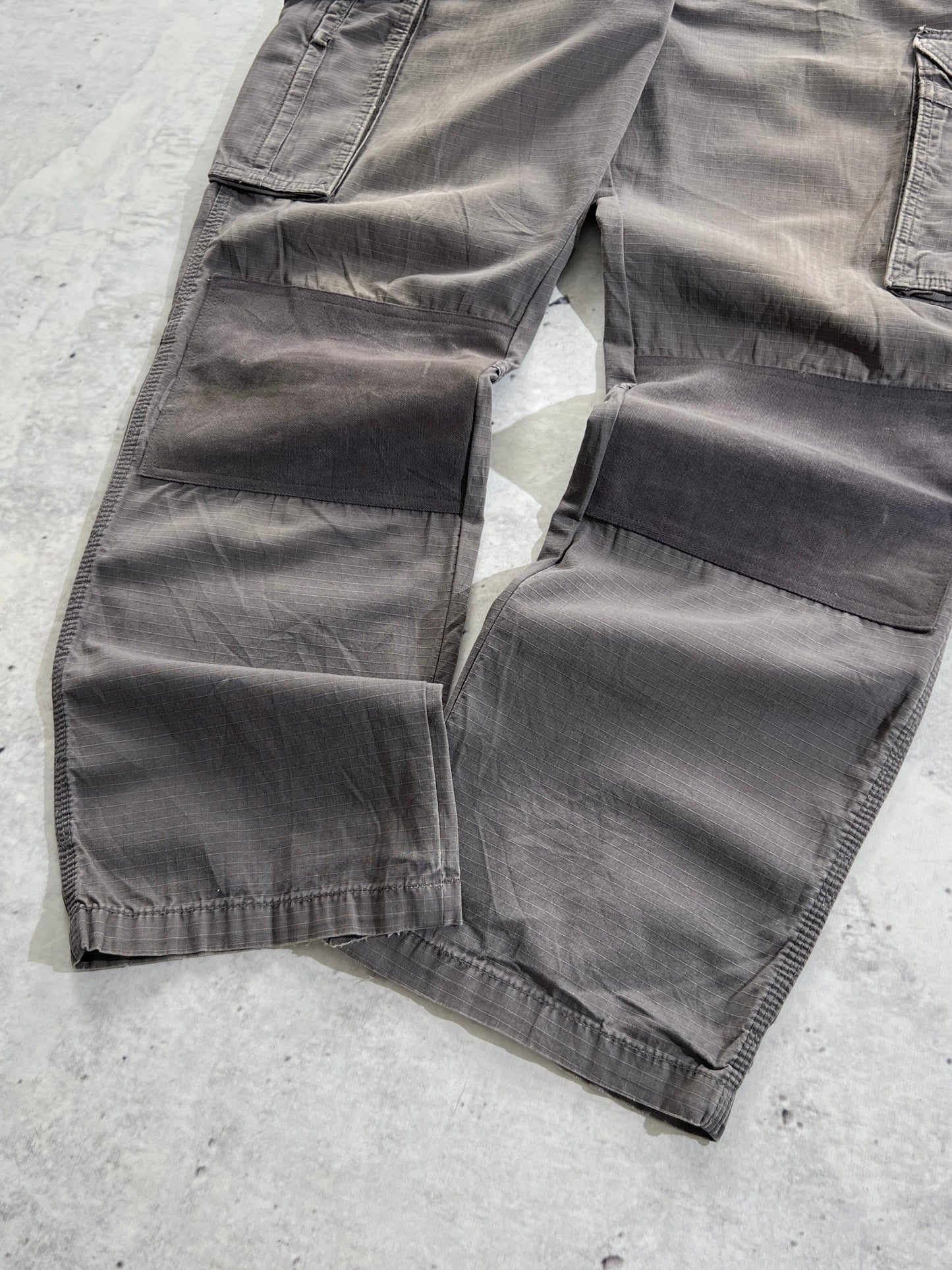 Vintage Carhartt work pants (W38 x L32)