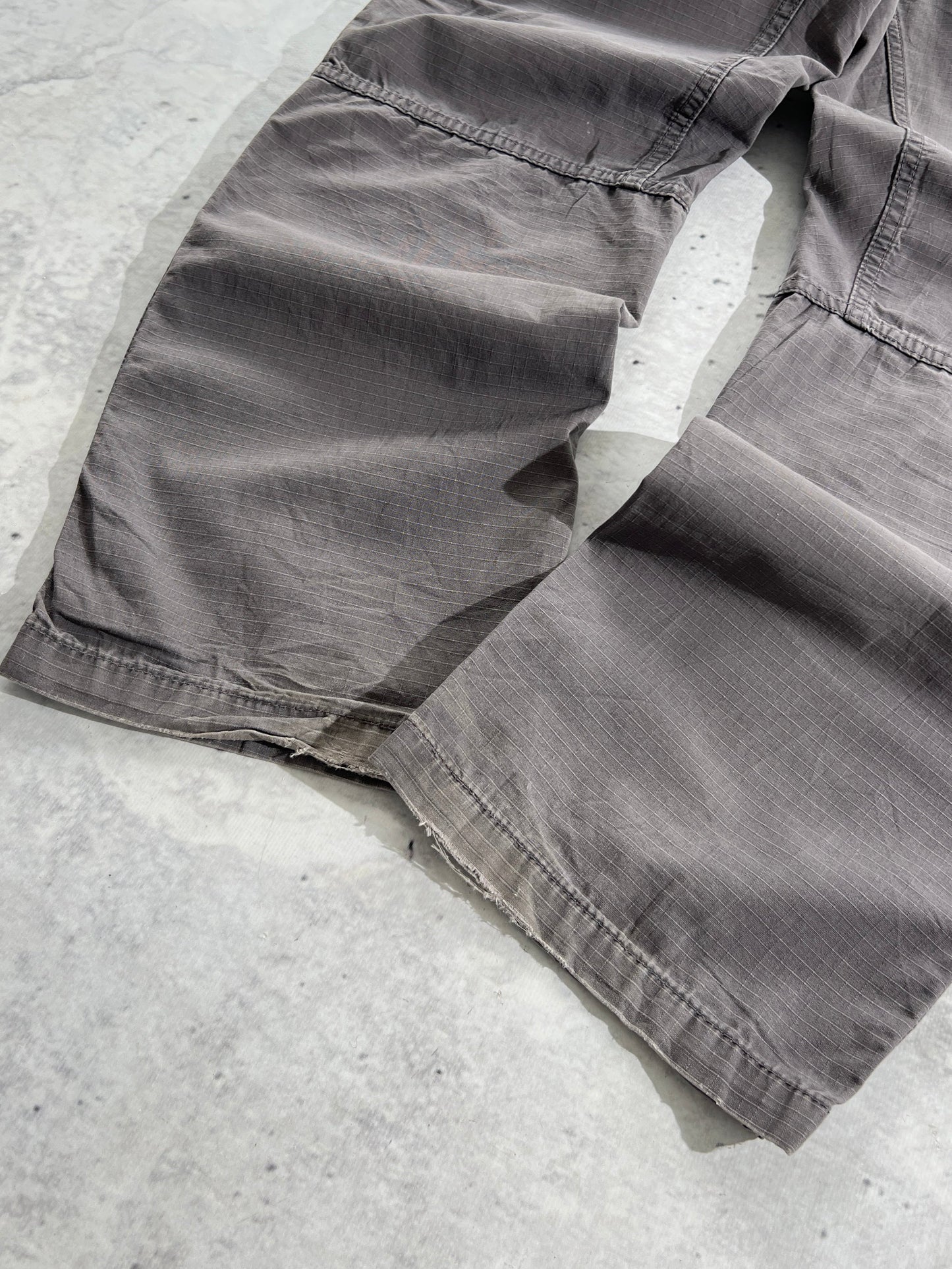 Vintage Carhartt work pants (W38 x L32)