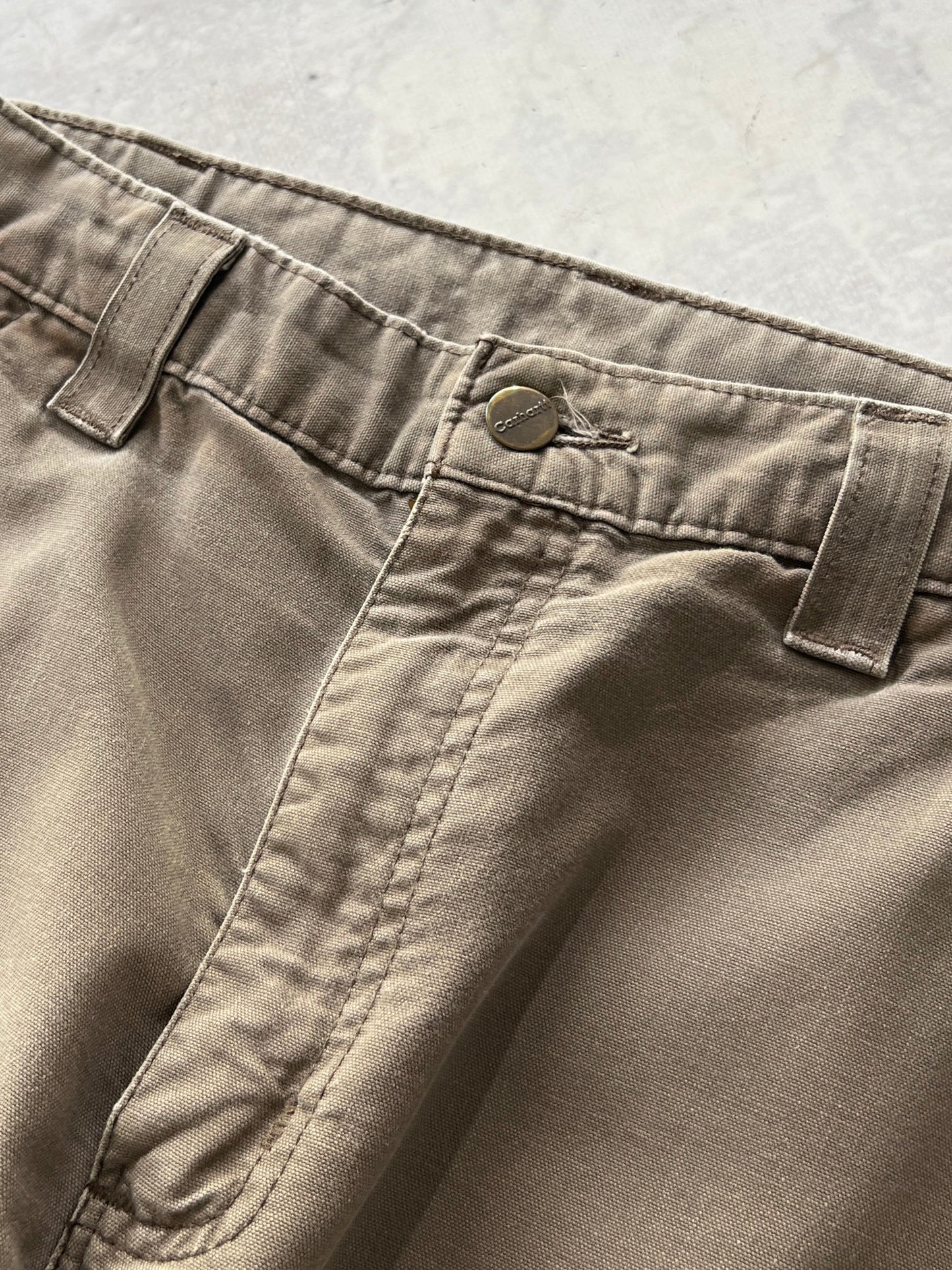 Vintage Carhartt carpenter work pants (W34 x L30)