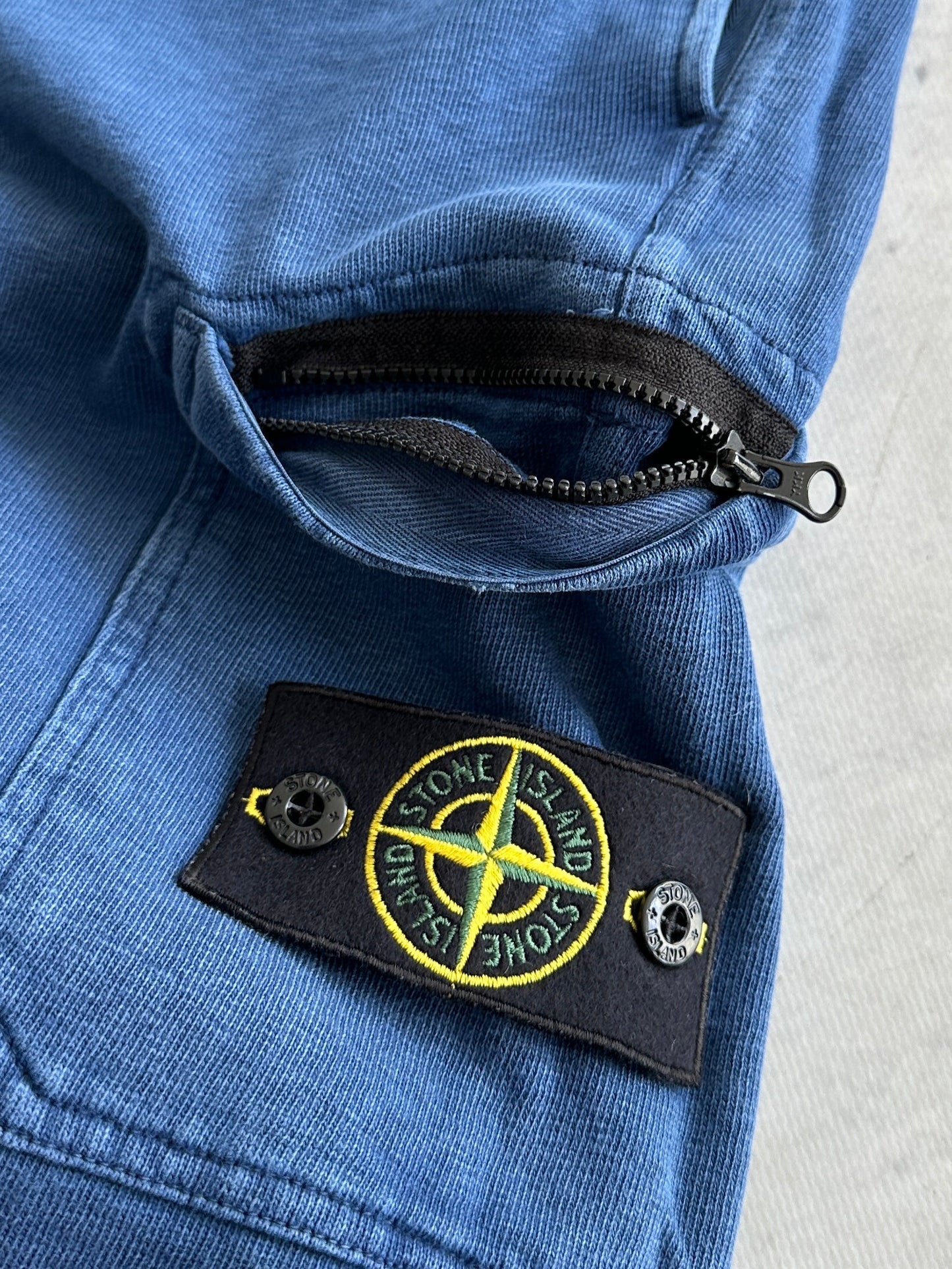 SS/16 Stone Island Garment dyed Bermuda cargo Sweat Shorts (XXL)