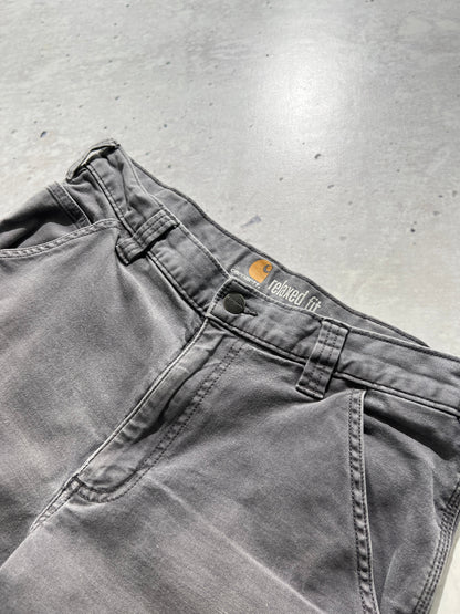 Vintage Carhartt carpenter work pants (W32 x L34)
